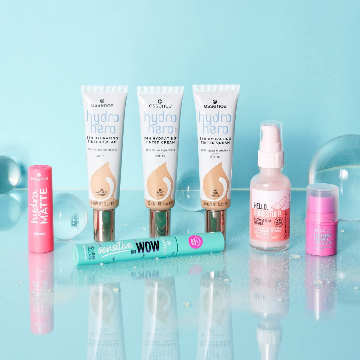 Hydrating Cream with Colour Essence Hydro Hero 20-sun beige SPF 15 (30